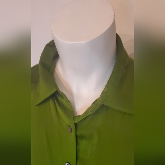 ZARA - WOMEN- size M- oversize blouse 100% viscose Button Down - Picture 4 of 10